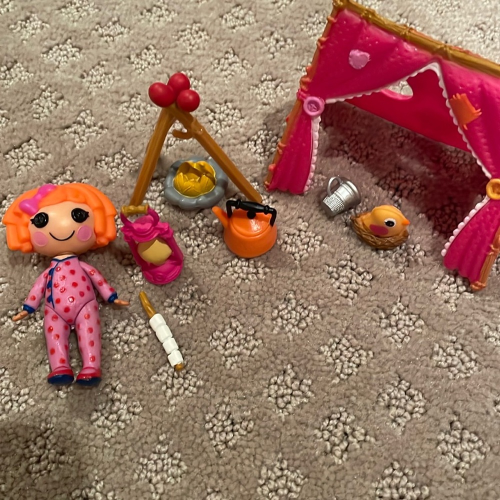 Complete Mini Lalaloopsy Camping With Sunny Playset